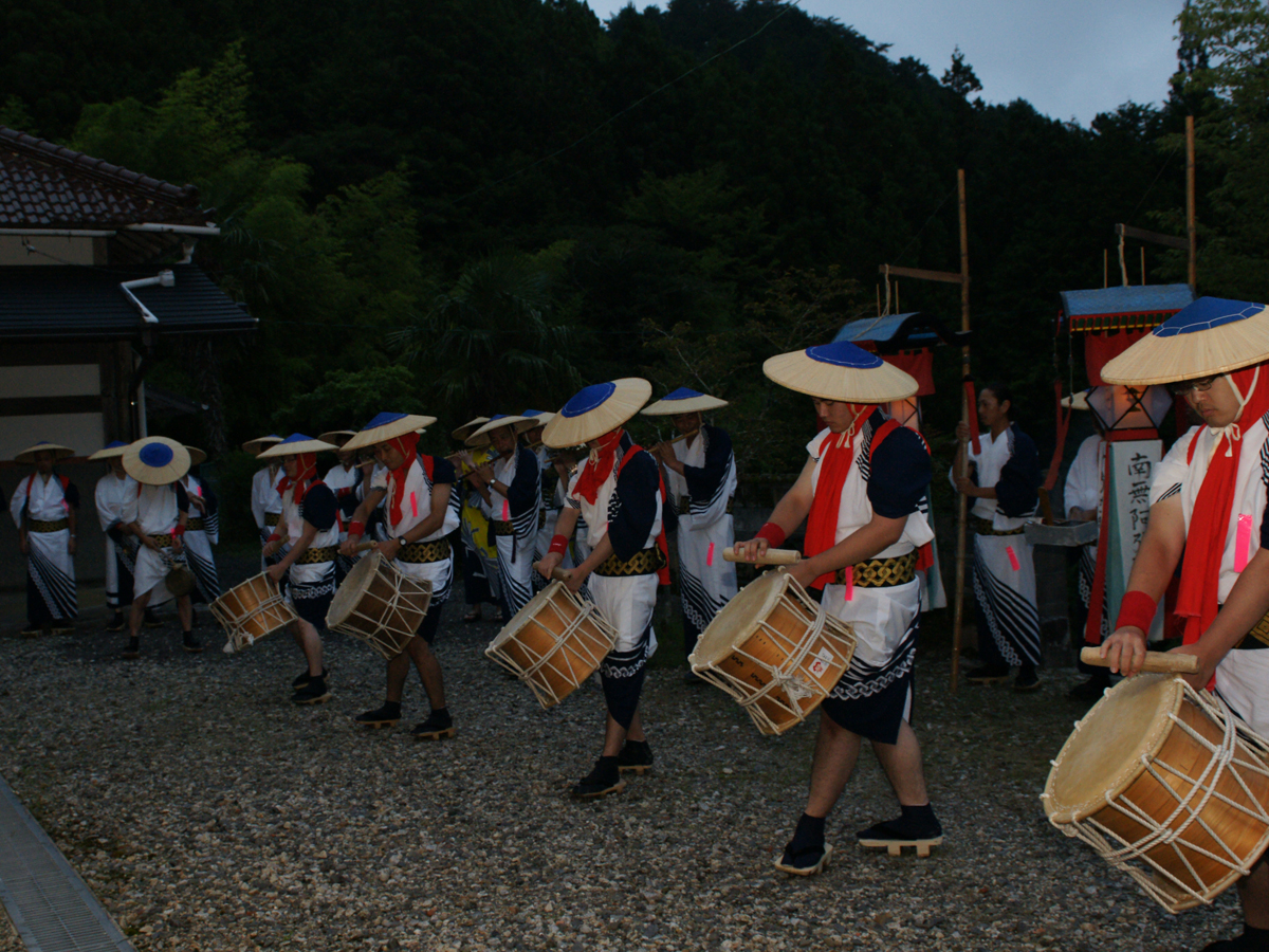 阿蔵の念仏踊り