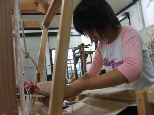 郷土資料館 はた織り体験